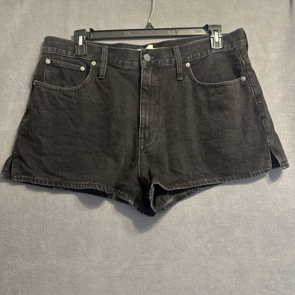 Madewell The Mom Jean Short Short High Rise Size 33 Black Denim‎ Jorts 2.5"